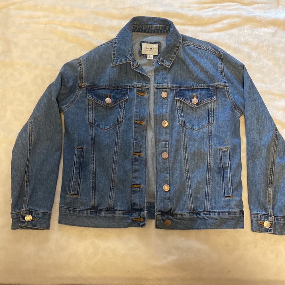 Forever 21 medium wash denim jacket